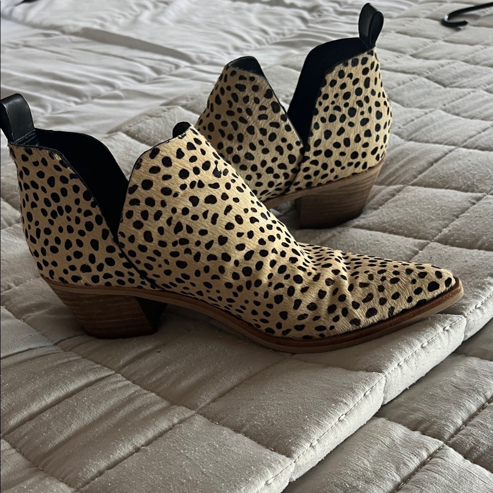 Dolce Vita Tan and Black Ankle Booties